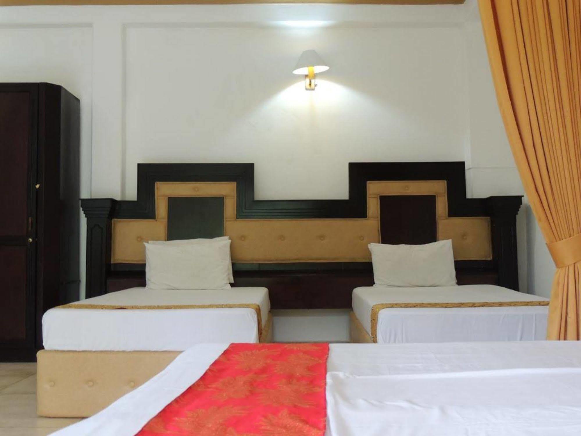 Manidi Villa Unawatuna Esterno foto