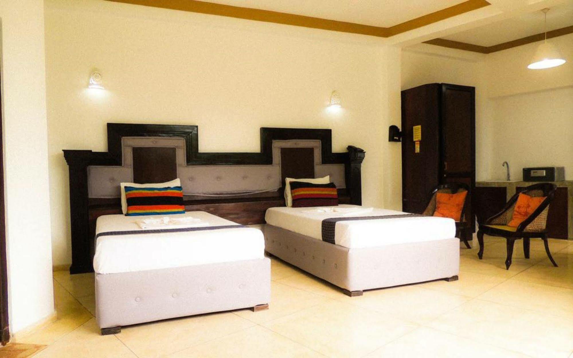 Manidi Villa Unawatuna Esterno foto